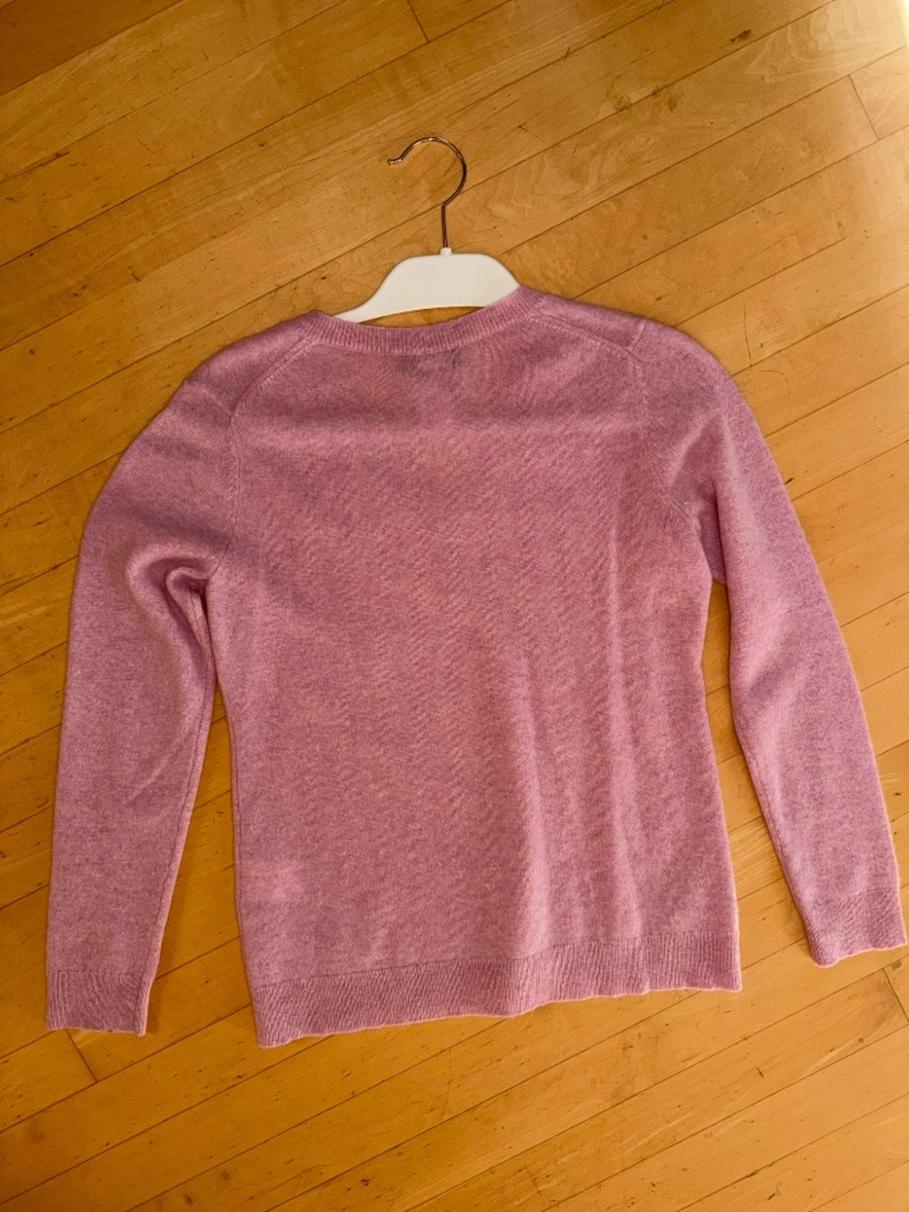 Charter Club Cashmere V neck sweater, S, LG1395 - Picture 3 of 3
